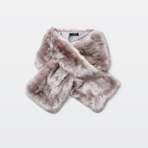 Babaton Andrew Pull Through Faux Fur Scarf